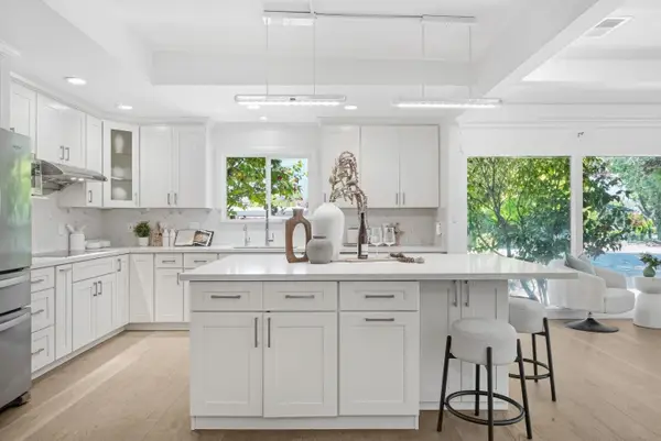 592 Sunnymount Avenue, Sunnyvale, CA 94087