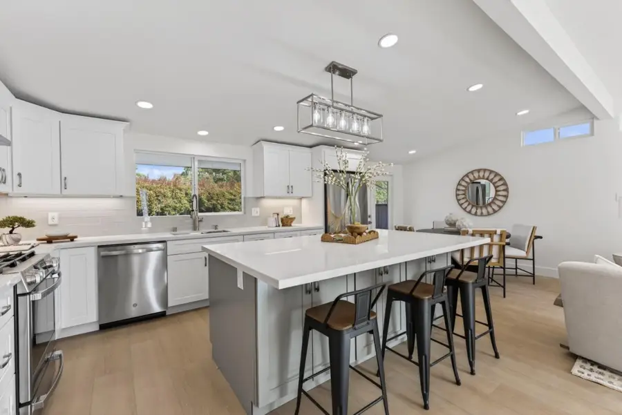 236 Lassen Avenue, Mountain View, CA 94043 - #3