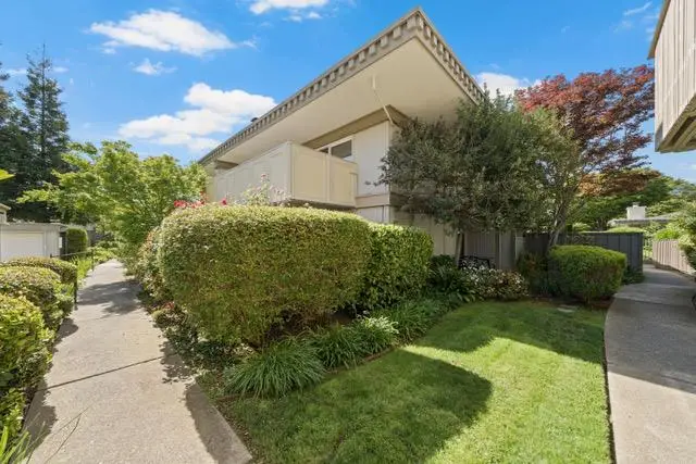 23 Los Altos Square, Los Altos, CA 94022 - #2