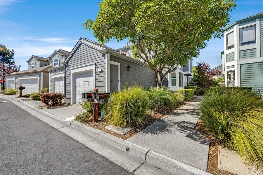 15 Parfait Lane, Alameda, CA 94502 - #3
