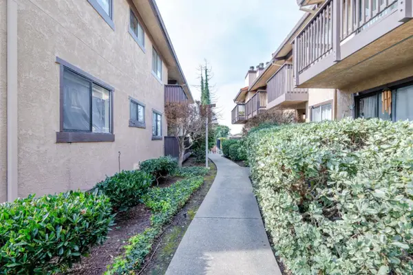 15065 Hesperian Boulevard  #22, SAN LEANDRO, CA 94578