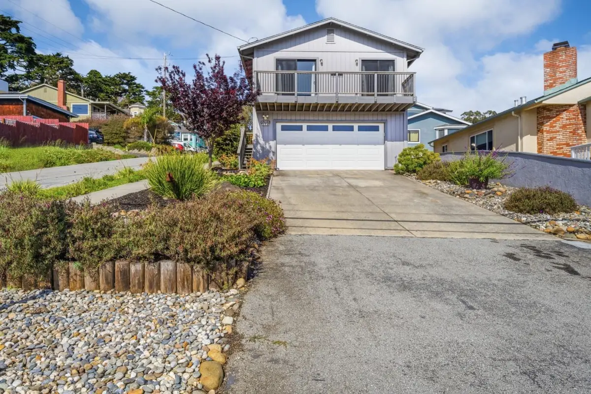 270 Valencia Avenue, El Granada, CA 94018 - #1