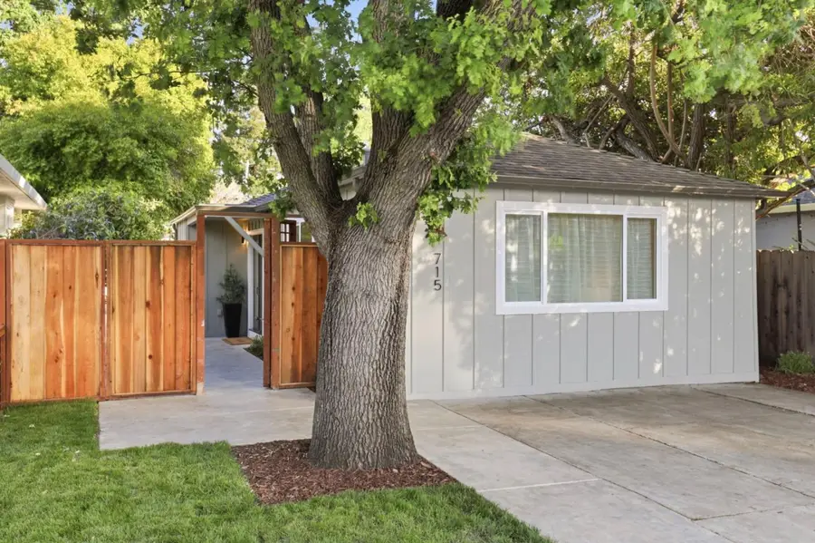 715 Roosevelt Avenue, Redwood City, CA 94061 - #2