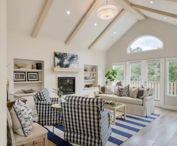 4 NE 10th & Mission, CARMEL, CA 93921