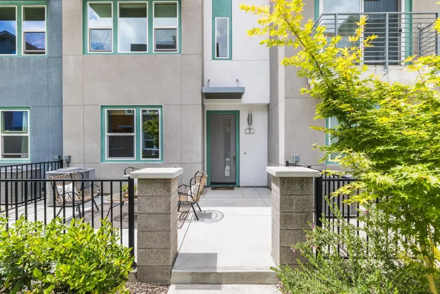 286 AGUSTIN NARVAEZ Street  #UNIT 3, San Jose, CA 95136 - #3