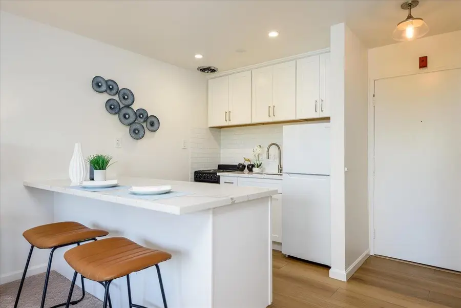815 Humboldt Street  #409, San Mateo, CA 94401 - #3