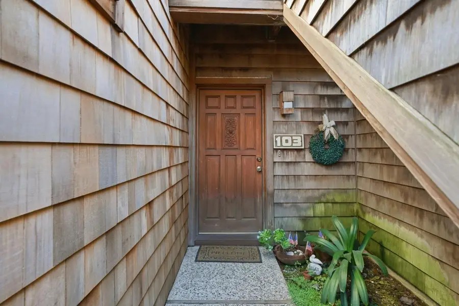 461 Dela Vina Avenue  #103, Monterey, CA 93940 - #2