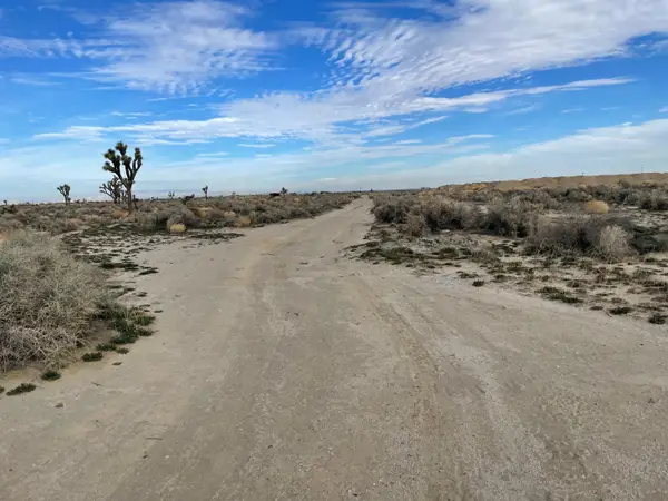 0Vac/Cor M8 Drt /95 #DRT Avenue, PALMDALE, CA 93591