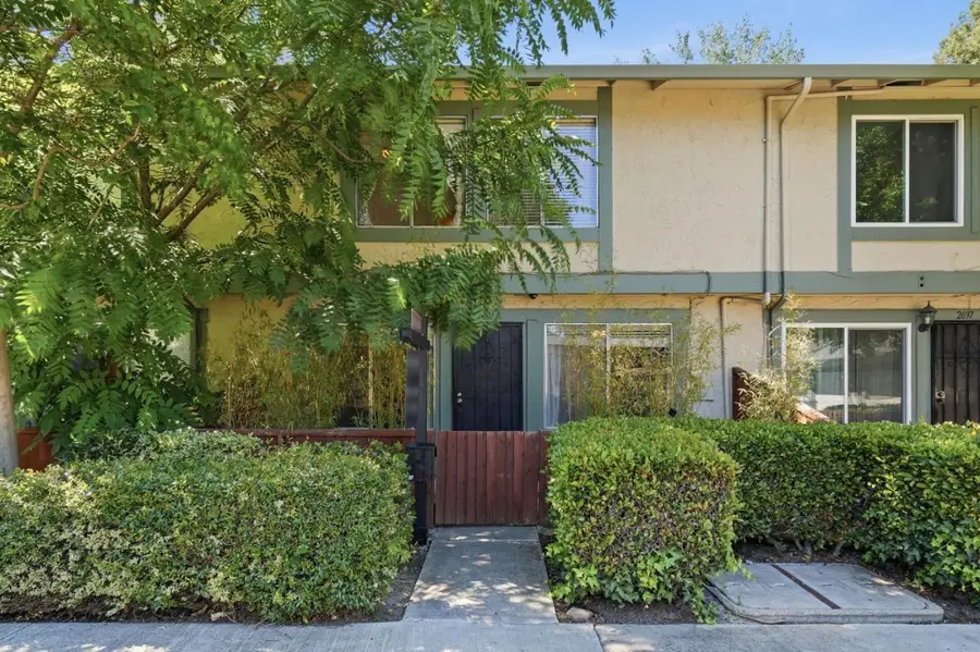 2701 Lone Bluff  #18, San Jose, CA 95111 - #2