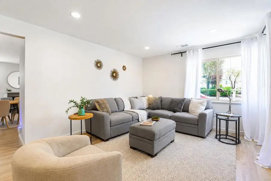 2139 Calabazas Boulevard, Santa Clara, CA 95051 - #2