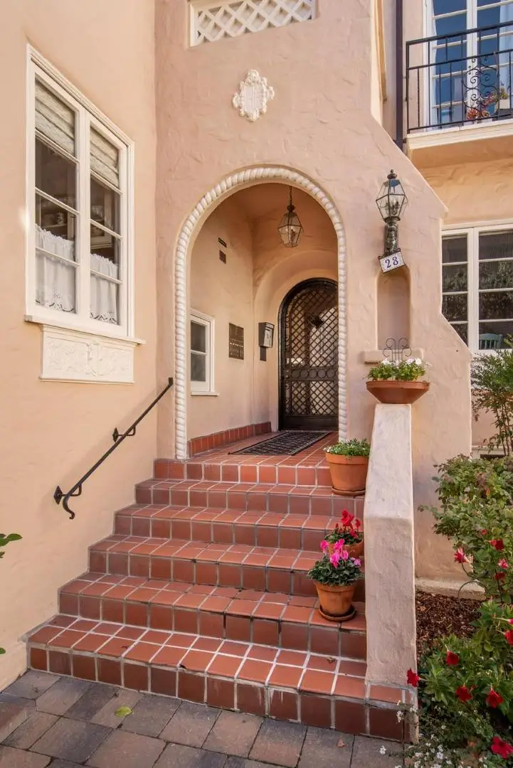 28 4th Avenue  #11, San Mateo, CA 94402 - #3