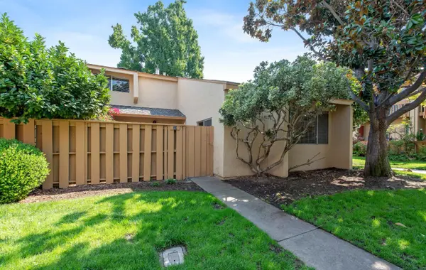 125 Connemara Way  #22, SUNNYVALE, CA 94087