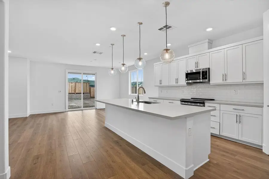 197 Golden Gate Lane, Vacaville, CA 95687 - #2