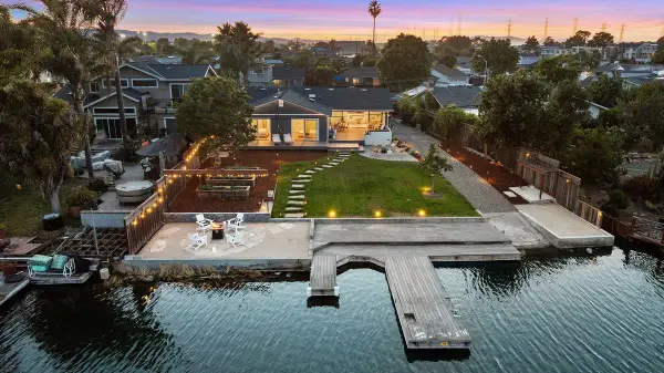 1749 Lake Street, San Mateo, CA 94403