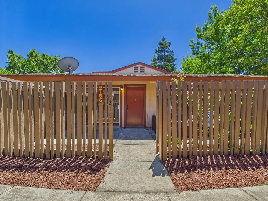 215 Red Oak Drive  #G, Sunnyvale, CA 94086 - #2