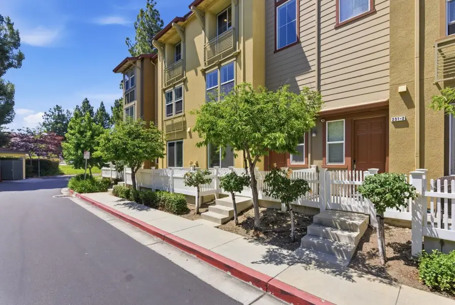 231 Peppermint Tree Terrace  #3, Sunnyvale, CA 94086 - #2
