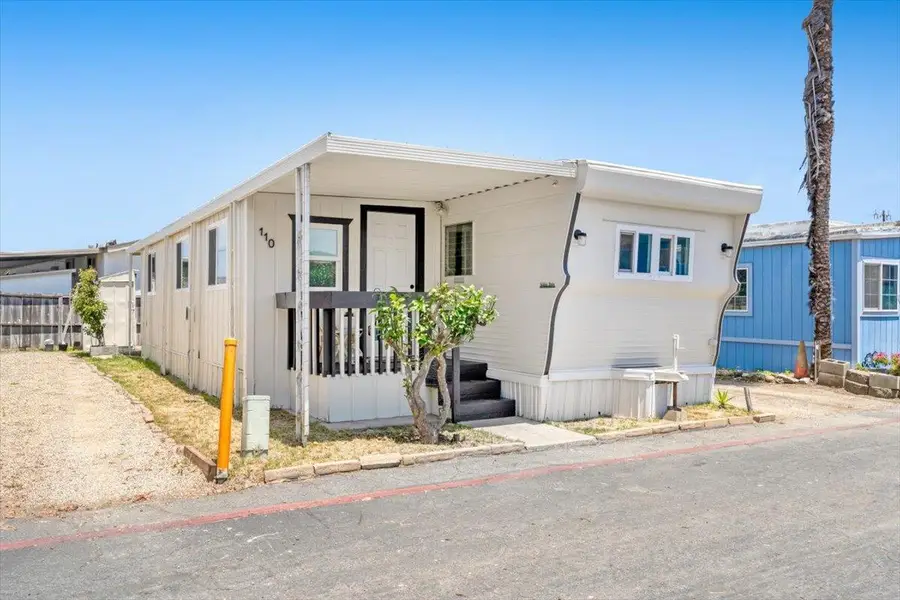 890 38th Avenue, Santa Cruz, CA 95062 - #2