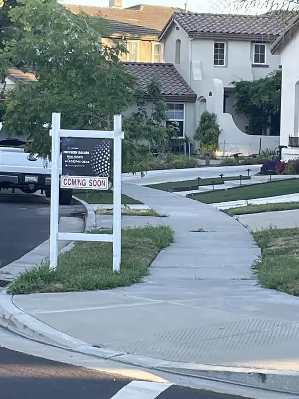 15801 Crescent Park Circle, LATHROP, CA 95330