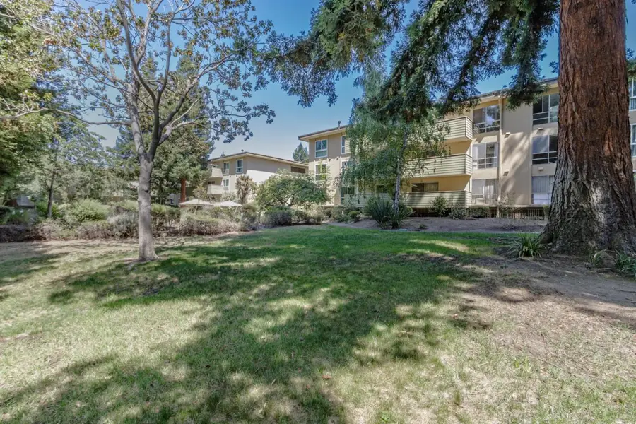 1033 Crestview Drive  #110, Mountain View, CA 94040 - #3