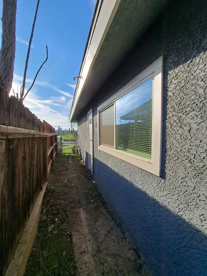 2221 Poppy Avenue, Fresno, CA 93706 - #3