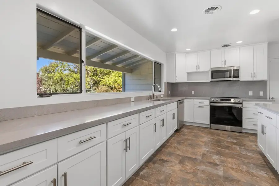 1445 Highland View Court, Los Altos, CA 94024 - #2