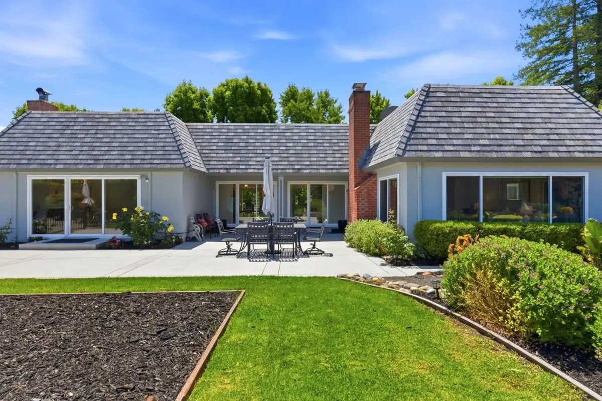 2140 Carmelita Avenue, Hillsborough, CA 94010 - #1