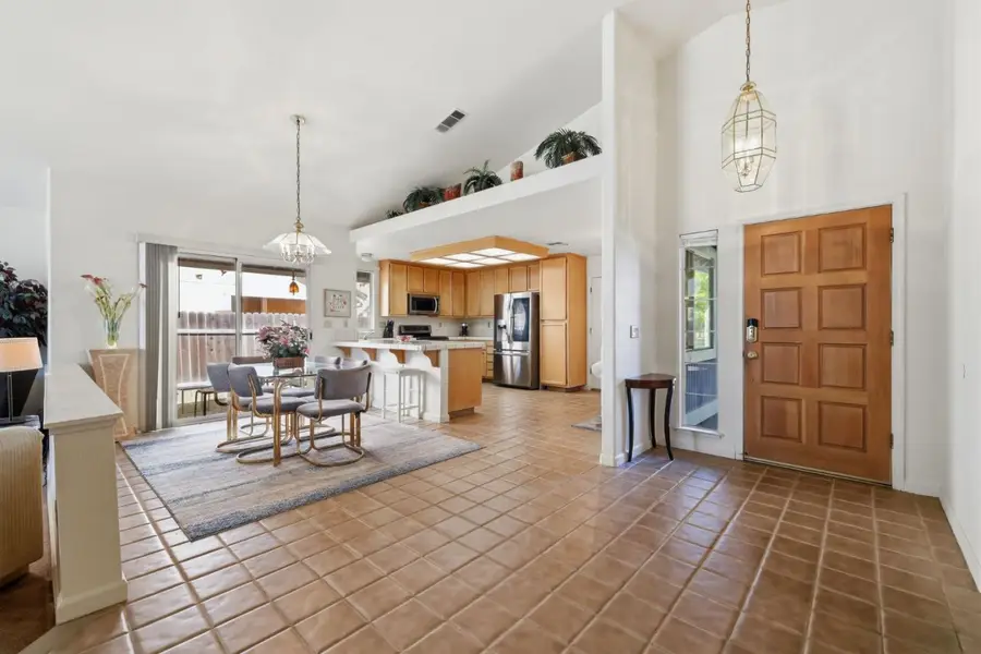 4923 Shady Leaf Way, Sacramento, CA 95838 - #2
