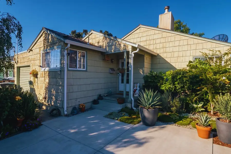 27 Prague Street, San Mateo, CA 94401 - #2