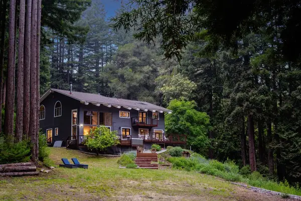 900 Larsen Road, Aptos, CA 95003