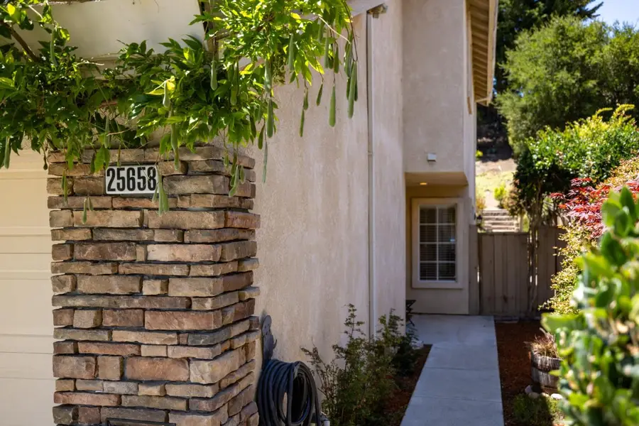 25658 Wisteria Court, Salinas, CA 93908 - #3