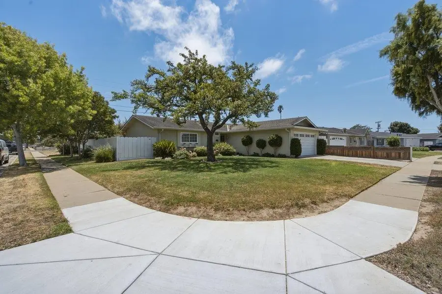 407 Pueblo Drive, Salinas, CA 93906 - #3