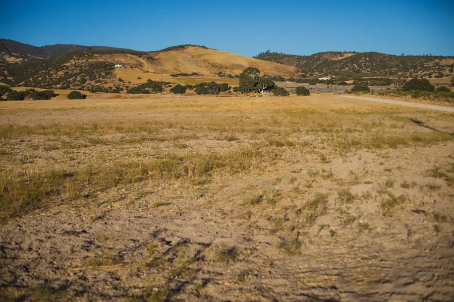 68351 Jolon Road, Bradley, CA 93426 - #2