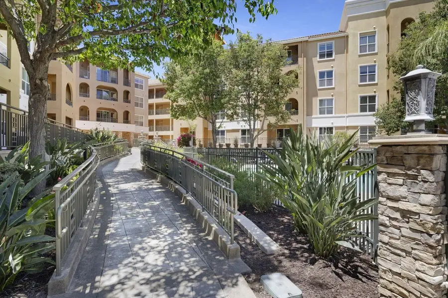 1445 Fruitdale Avenue  #321, San Jose, CA 95128 - #3