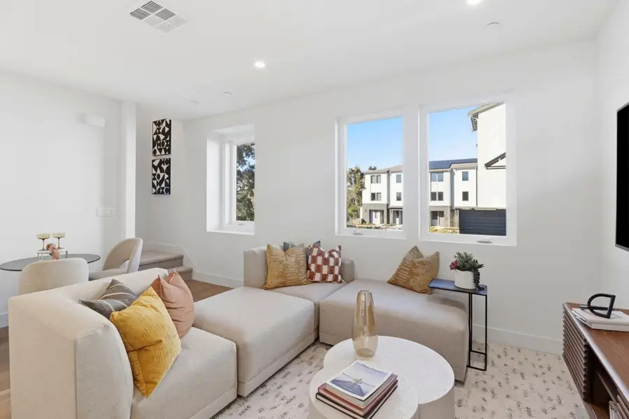 1129 Esther Court, Palo Alto, CA 94303 - #2