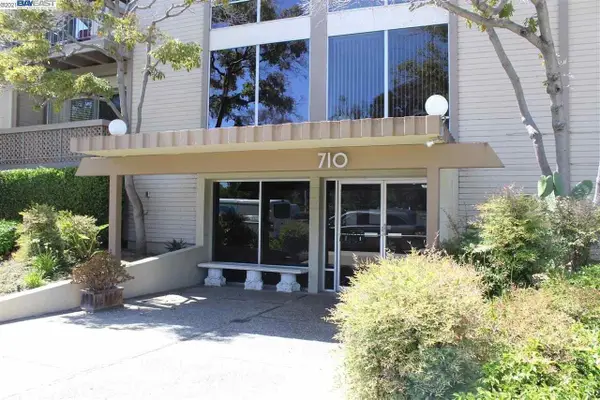 710 Mariners Island Boulevard  #108, SAN MATEO, CA 94404