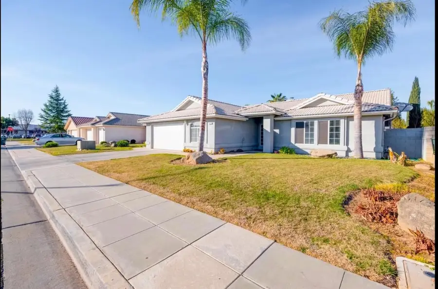 3429 Baron Street, Madera, CA 93637 - #2
