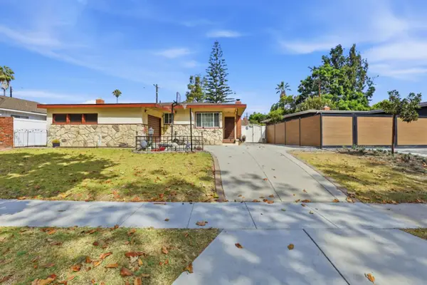 3121 Los Coyotes Diagonal, LONG BEACH, CA 90808