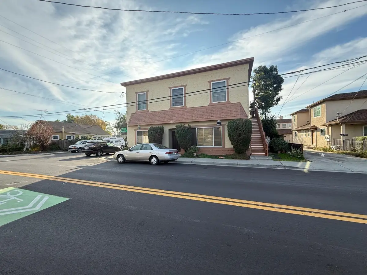 4200 Bassett Street, Santa Clara, CA 95054 - #1