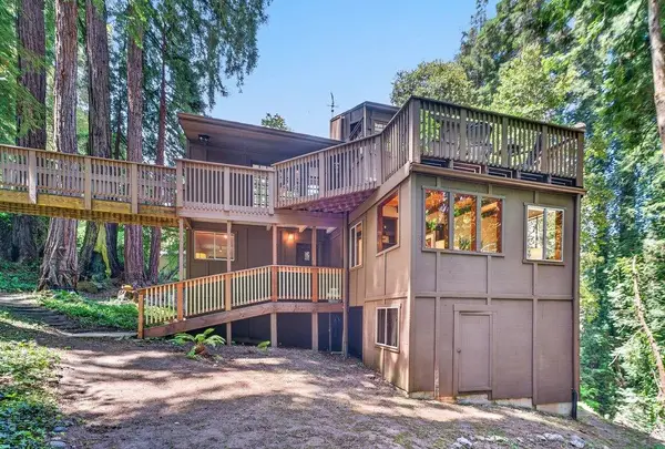 355 Valencia Road, APTOS, CA 95003