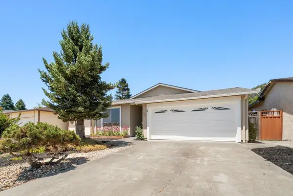 829 Almond Drive, WATSONVILLE, CA 95076