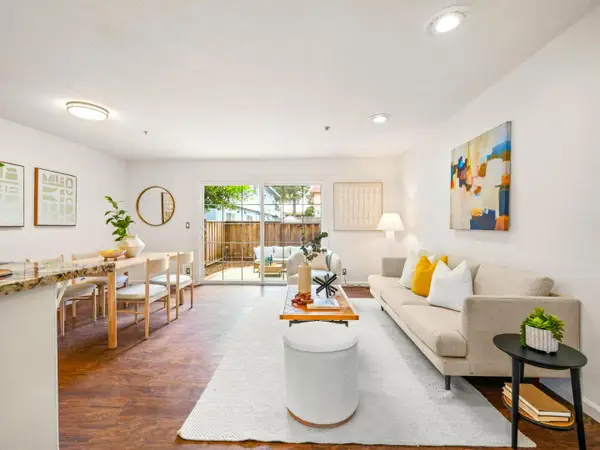 20115 Redwood Road  #7, CASTRO VALLEY, CA 94546