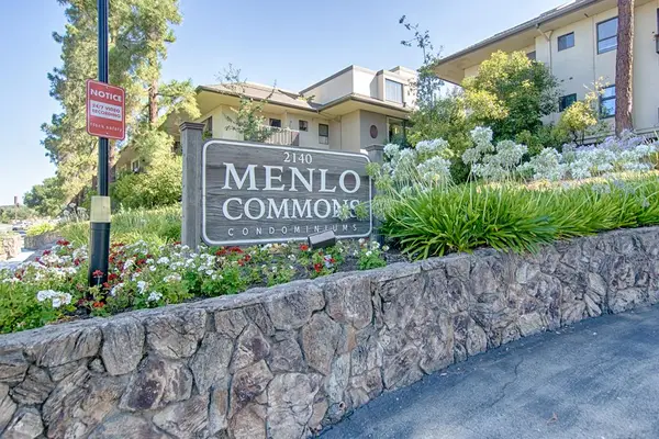 2140 Santa Cruz Avenue  #B106, Menlo Park, CA 94025