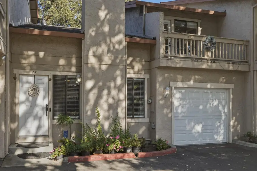 130 Baroni Avenue  #37, San Jose, CA 95136 - #3