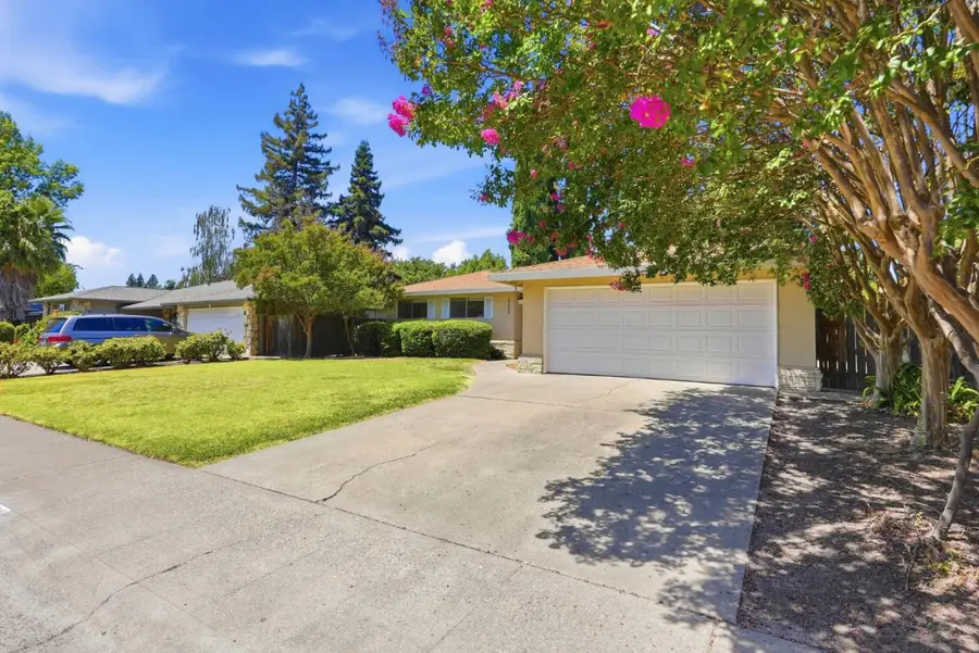 6250 Riverside Boulevard, Sacramento, CA 95831 - #3