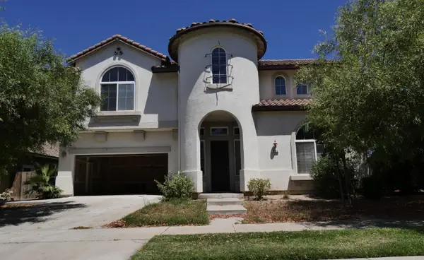 833 Branding Iron Street, OAKDALE, CA 95361