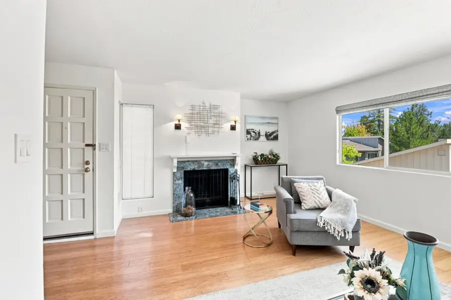 37 Weepingridge Court, San Mateo, CA 94402 - #3