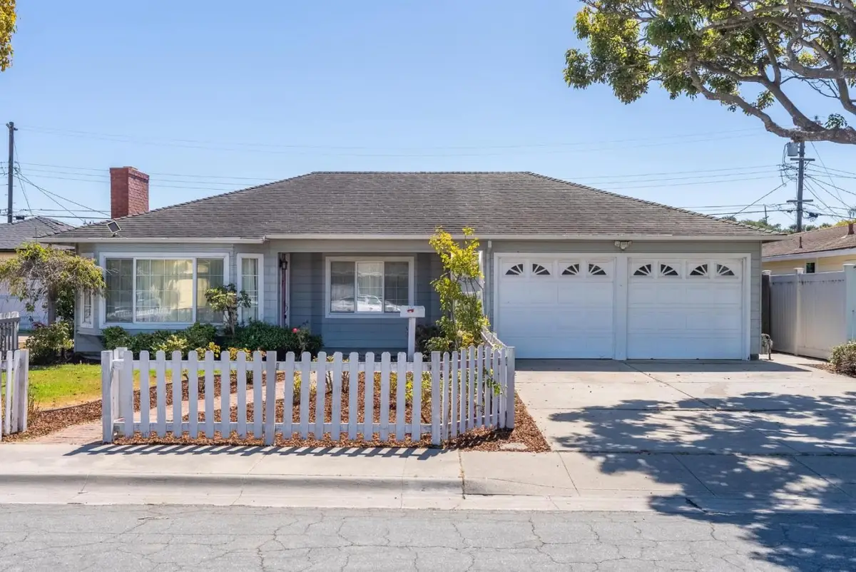 208 Angelus Drive, Salinas, CA 93906 - #1