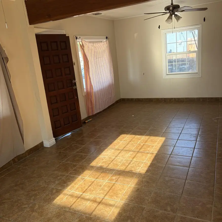 563 A Street, Hollister, CA 95023 - #3
