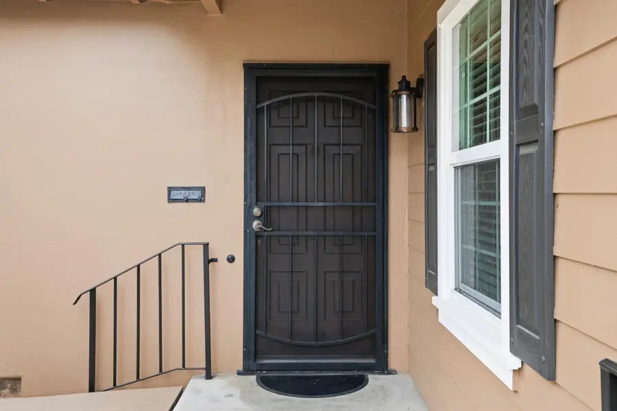 301 Lorimer Street, Salinas, CA 93901 - #2