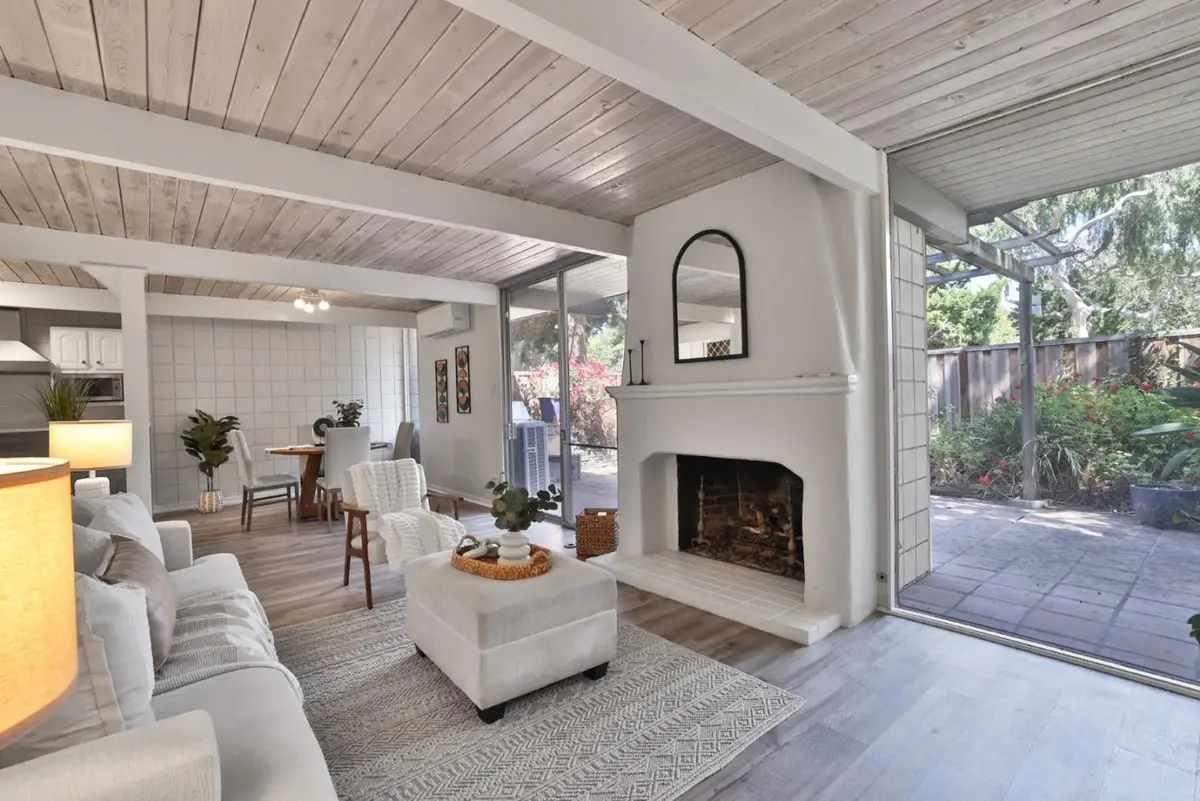 1076 Pomeroy Avenue, Santa Clara, CA 95051 - #1